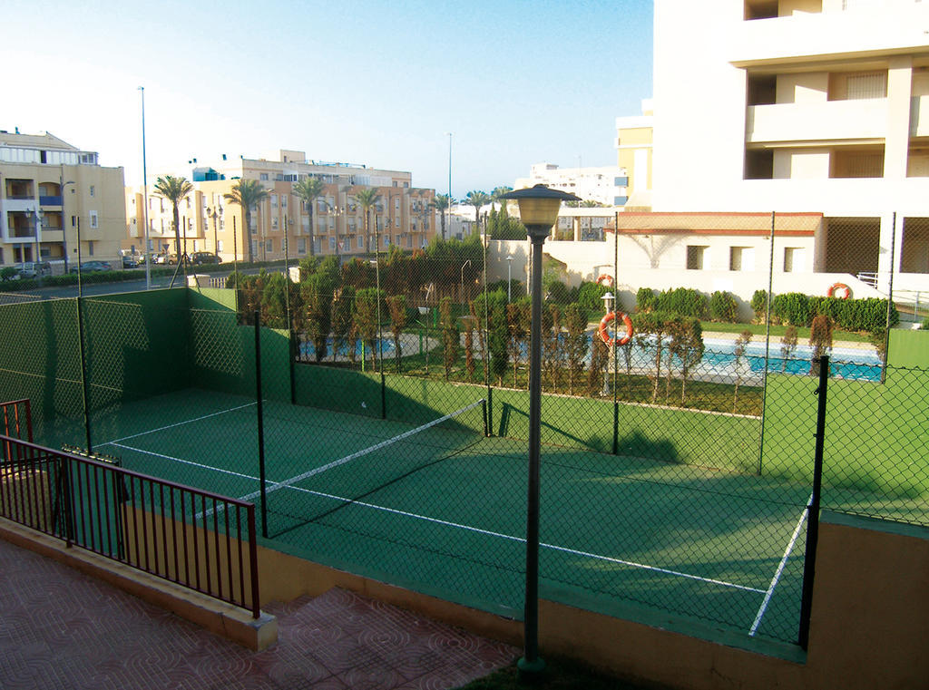Apartamentos Cibeles Roquetas de Mar Kültér fotó