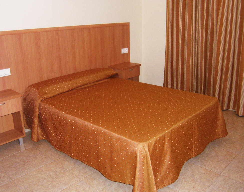 Apartamentos Cibeles Roquetas de Mar Kültér fotó