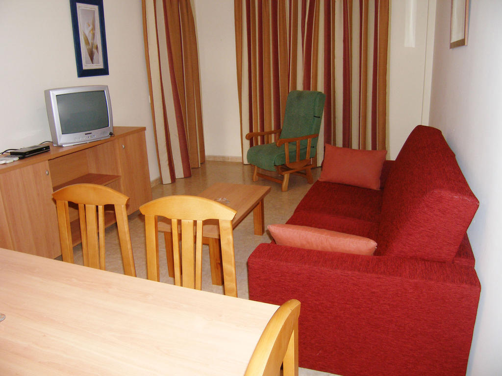 Apartamentos Cibeles Roquetas de Mar Kültér fotó